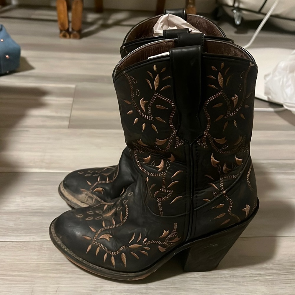 DINGO women’s 8.5 leather boot